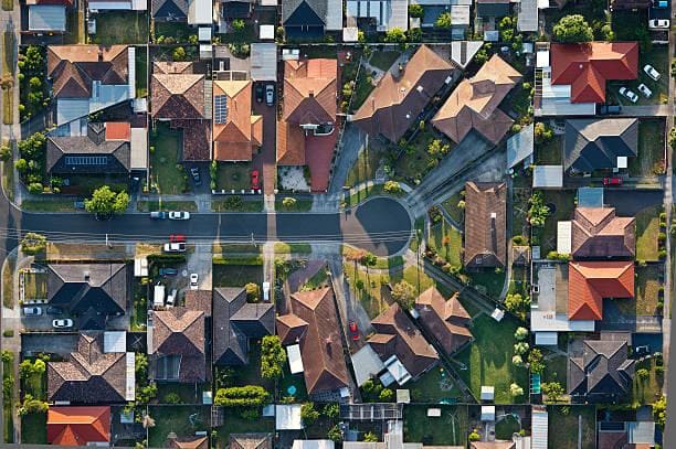 Commercial property valuation and market risk assessment